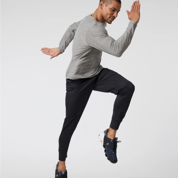 Vuori Mens Sunday Performance Joggers - Picture 8 of 9